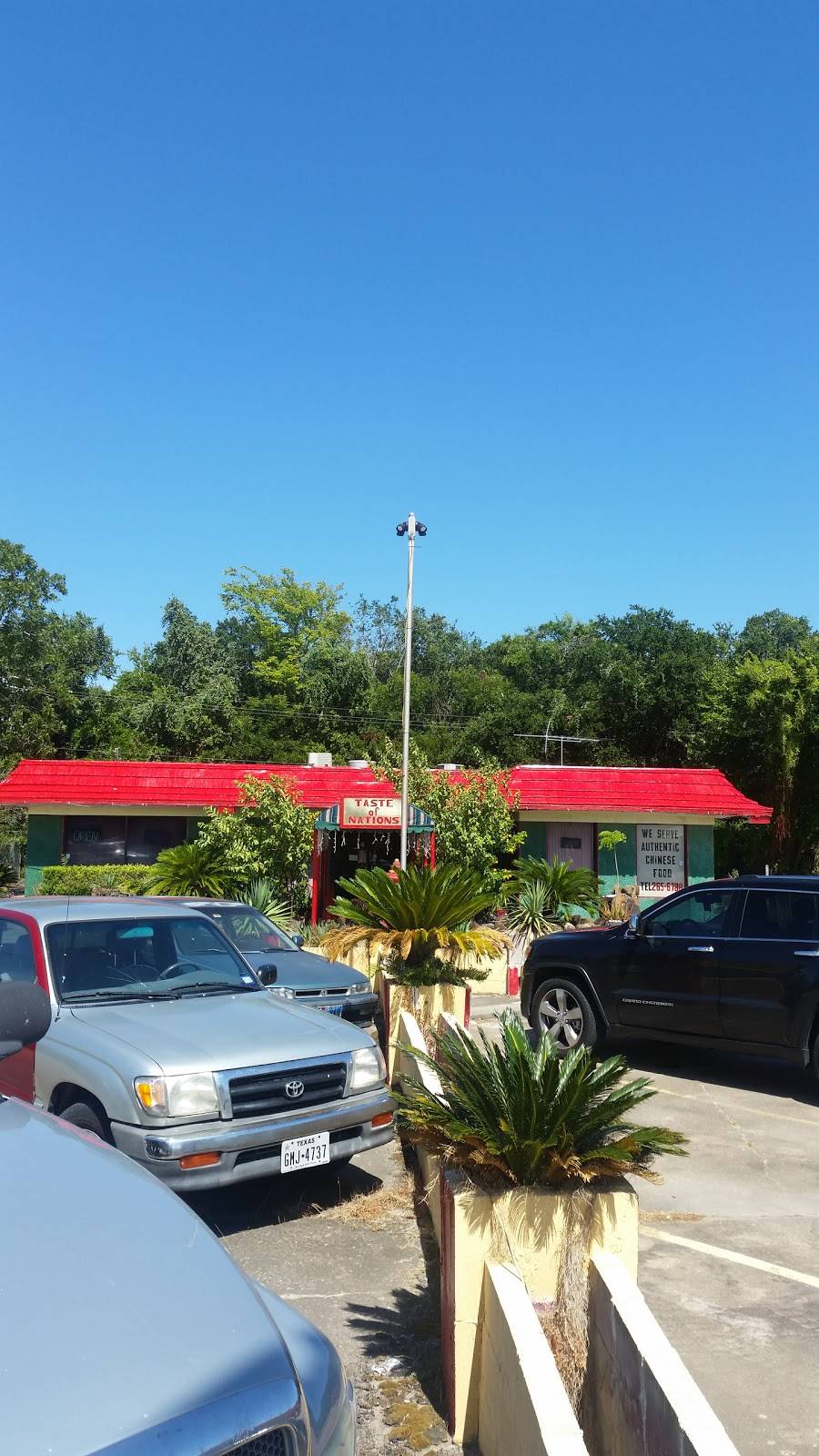 Taste of Nations Restaurant | restaurant | 647 Dixie Dr, Clute, TX 77531, USA | 9792656788 OR +1 979-265-6788