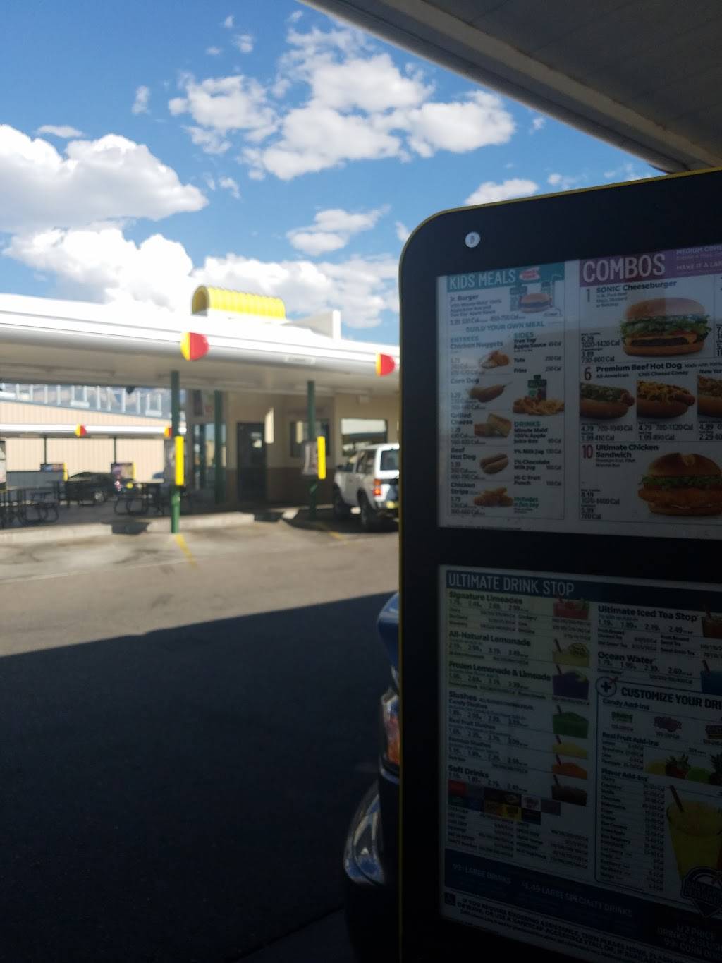 Sonic Drive-In | restaurant | 413 W Highway 44, Bernalillo, NM 87004, USA | 5058675344 OR +1 505-867-5344