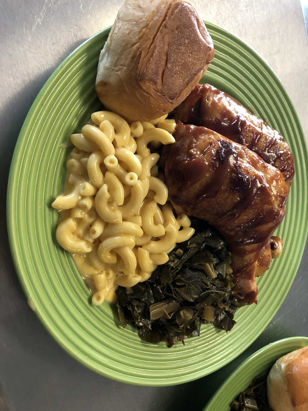 Po Greens Southern Food & BBQ | restaurant | 1202 N Royal Ave, Front Royal, VA 22630, USA | 5409991003 OR +1 540-999-1003