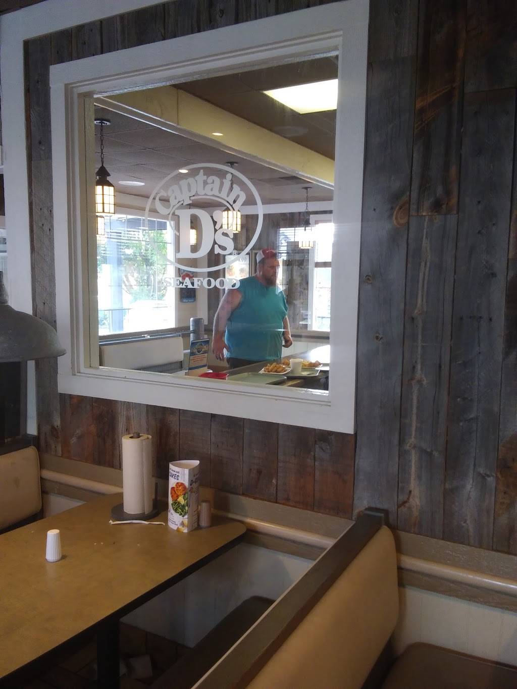 Captain Ds | restaurant | 800 S Eisenhower Dr, Beckley, WV 25801, USA | 3042554636 OR +1 304-255-4636