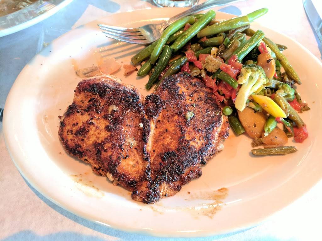 Eslavas Grille | restaurant | 2481 Lakeland Dr, Flowood, MS 39232, USA | 6019324070 OR +1 601-932-4070