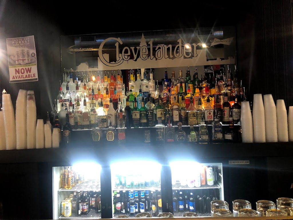 The Clevelander Bar & Grill | restaurant | 834 Huron Rd E, Cleveland, OH 44115, USA | 2167713723 OR +1 216-771-3723