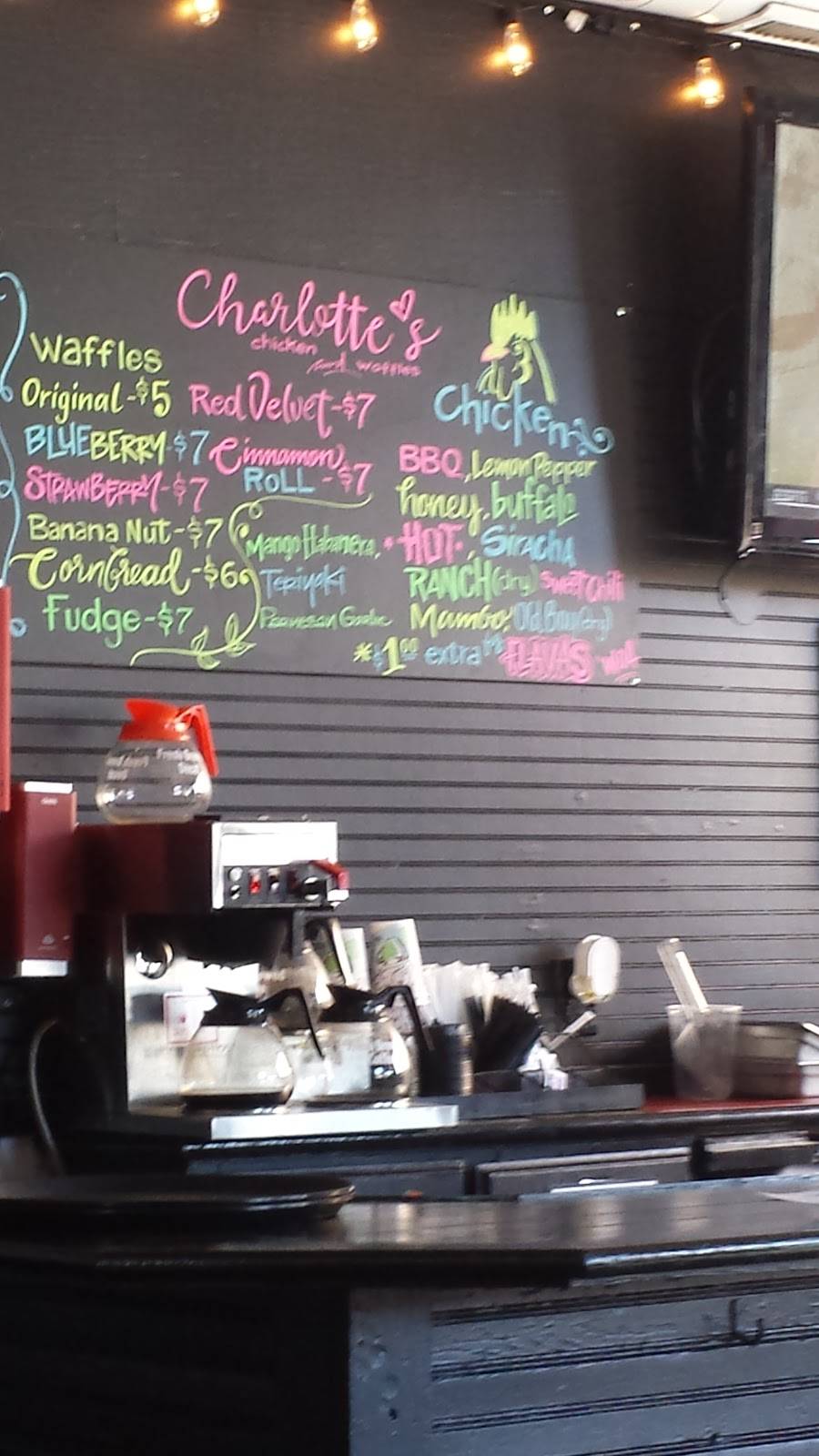 Charlottes Chicken and Waffles | restaurant | 719 High St, Petersburg, VA 23803, USA | 8049437986 OR +1 804-943-7986