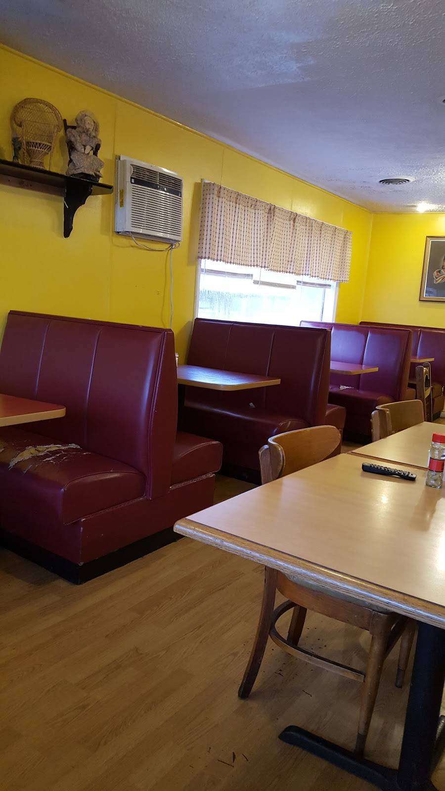 Stonebridge Restaurant | restaurant | 1440 Winchester Hwy, Fayetteville, TN 37334, USA | 9312274987 OR +1 931-227-4987