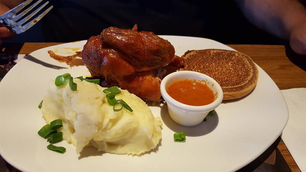 Rôtisserie St-Hubert | restaurant | 201 Boulevard Brien, Repentigny, QC J6A 8L6, Canada | 5143855555 OR +1 514-385-5555