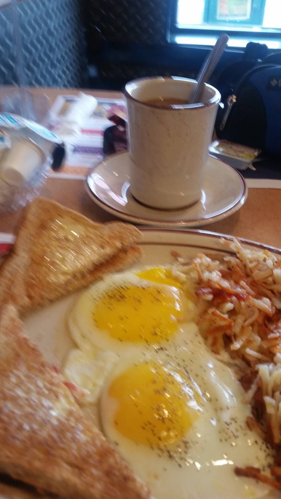 George Webb Restaurant | restaurant | 2935 N Oakland Ave, Milwaukee, WI 53211, USA | 4143326044 OR +1 414-332-6044