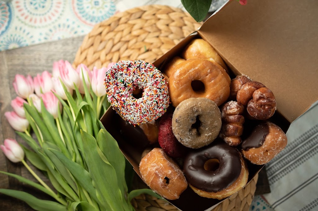 Charlies Café at Baytowne Wharf | cafe | 9100 Baytowne Wharf Blvd # B4, Destin, FL 32550, USA | 8504246459 OR +1 850-424-6459