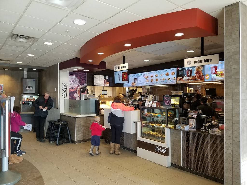 McDonalds | cafe | 1675 Merivale Rd, Nepean, ON K2G 3K2, Canada | 6132249040 OR +1 613-224-9040
