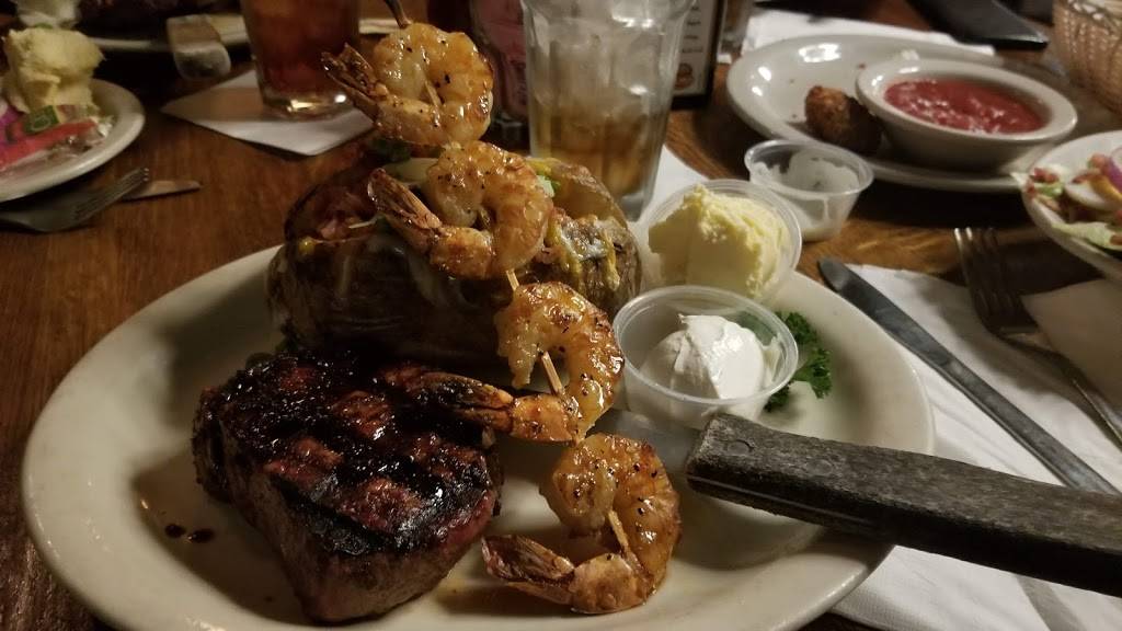 Tuckers Place | restaurant | 2117 S 12th St, St. Louis, MO 63104, USA | 3147725977 OR +1 314-772-5977