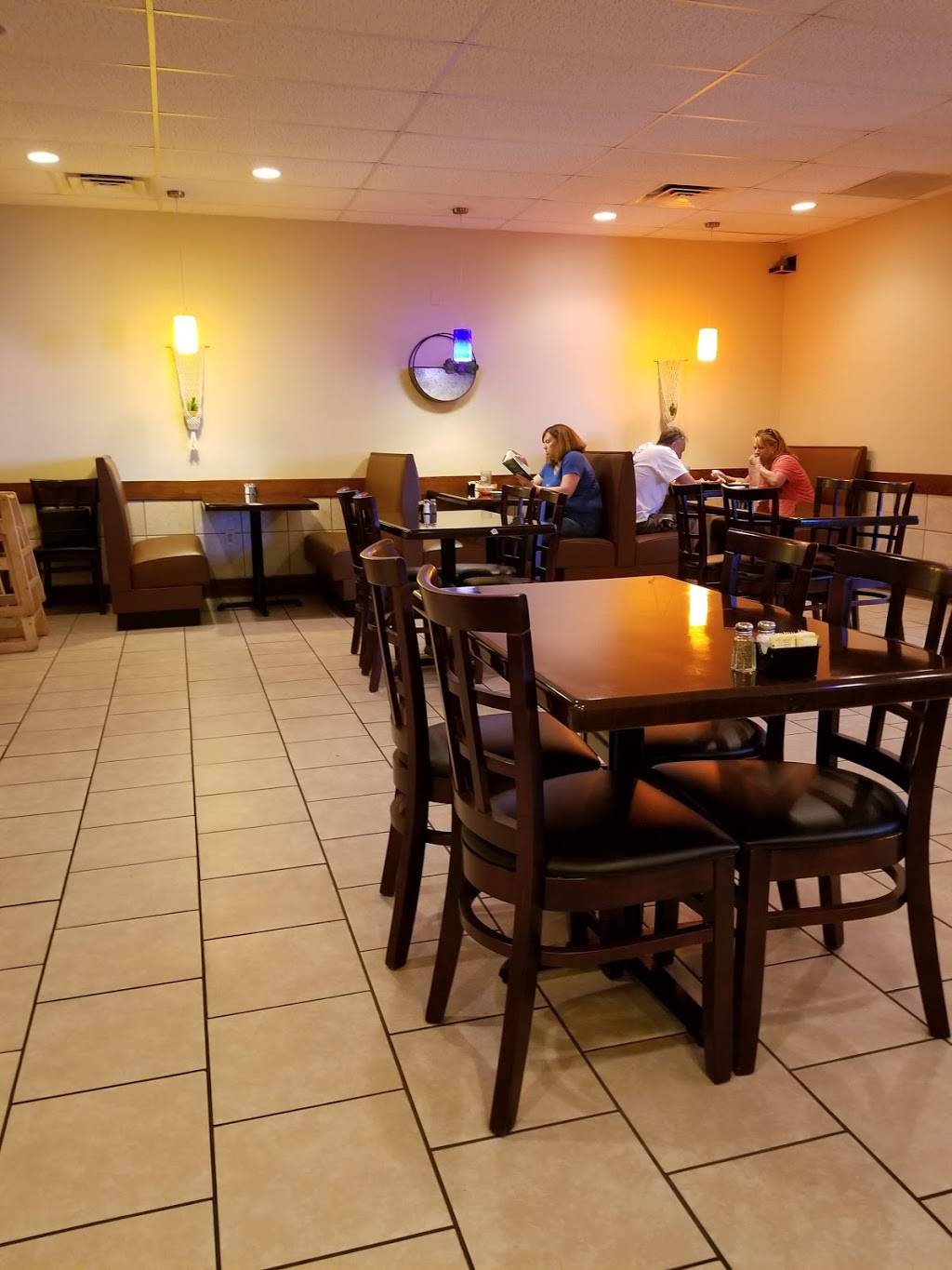 Rancho Nuevo Mexican Restaurant | restaurant | 2330 N Maize Rd Ste 1500, Wichita, KS 67205, USA | 3162953292 OR +1 316-295-3292
