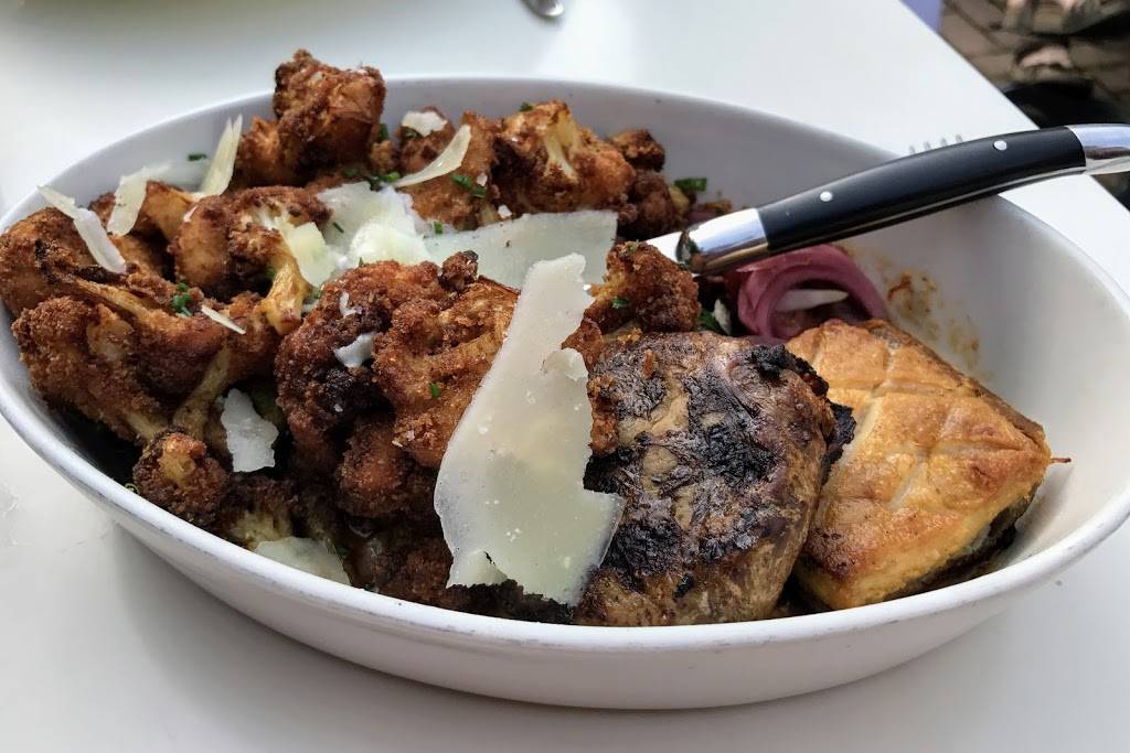 LAlbatros | restaurant | 11401 Bellflower Rd, Cleveland, OH 44106, USA | 2167917880 OR +1 216-791-7880