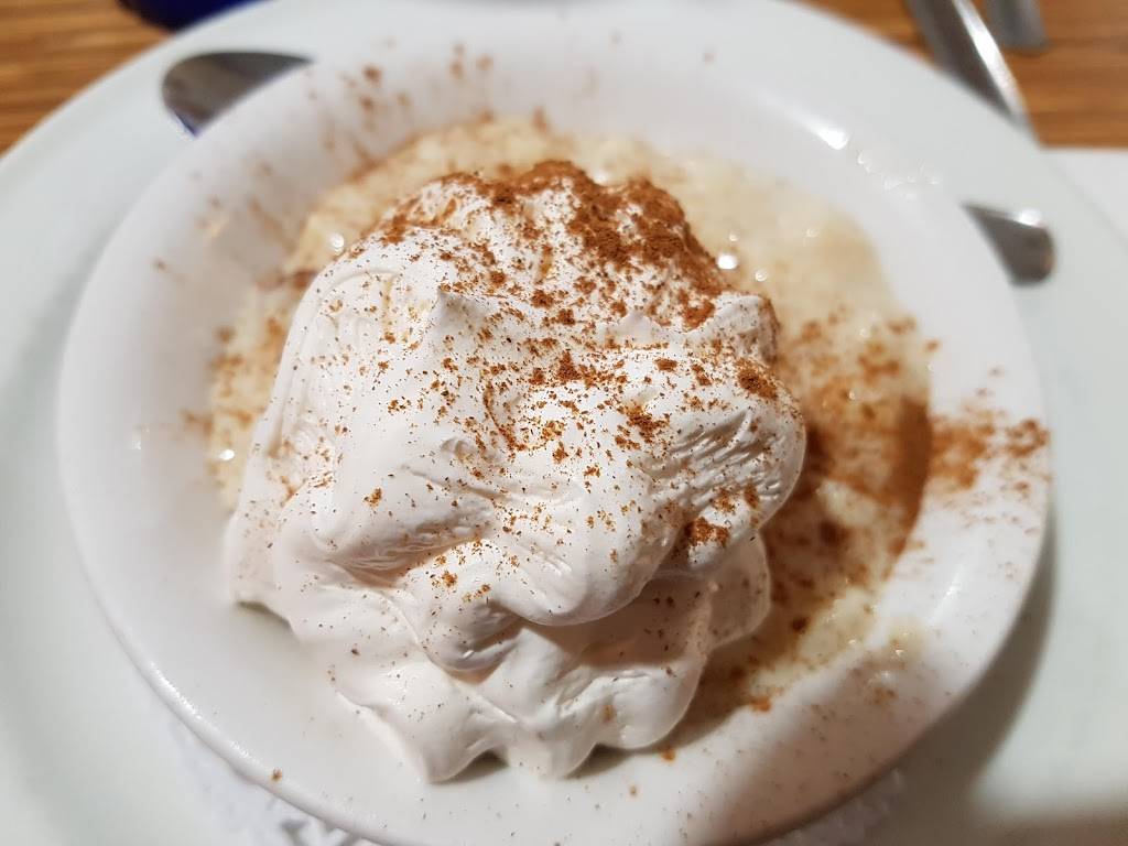 Country Boy Family Restaurant | restaurant | 5 Manitou Dr, Kitchener, ON N2C 2J6, Canada | 5198932120 OR +1 519-893-2120