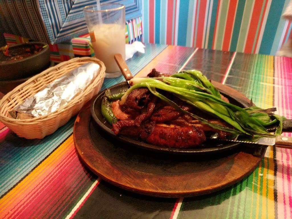 La Fuente | restaurant | 790 Baring Blvd, Sparks, NV 89434, USA | 7753311483 OR +1 775-331-1483