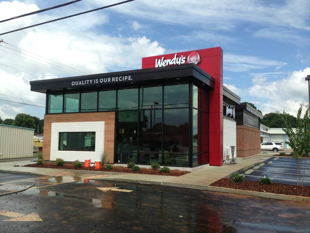 Wendys | restaurant | 1401 Woodward Ave, Muscle Shoals, AL 35661, USA | 2563819470 OR +1 256-381-9470