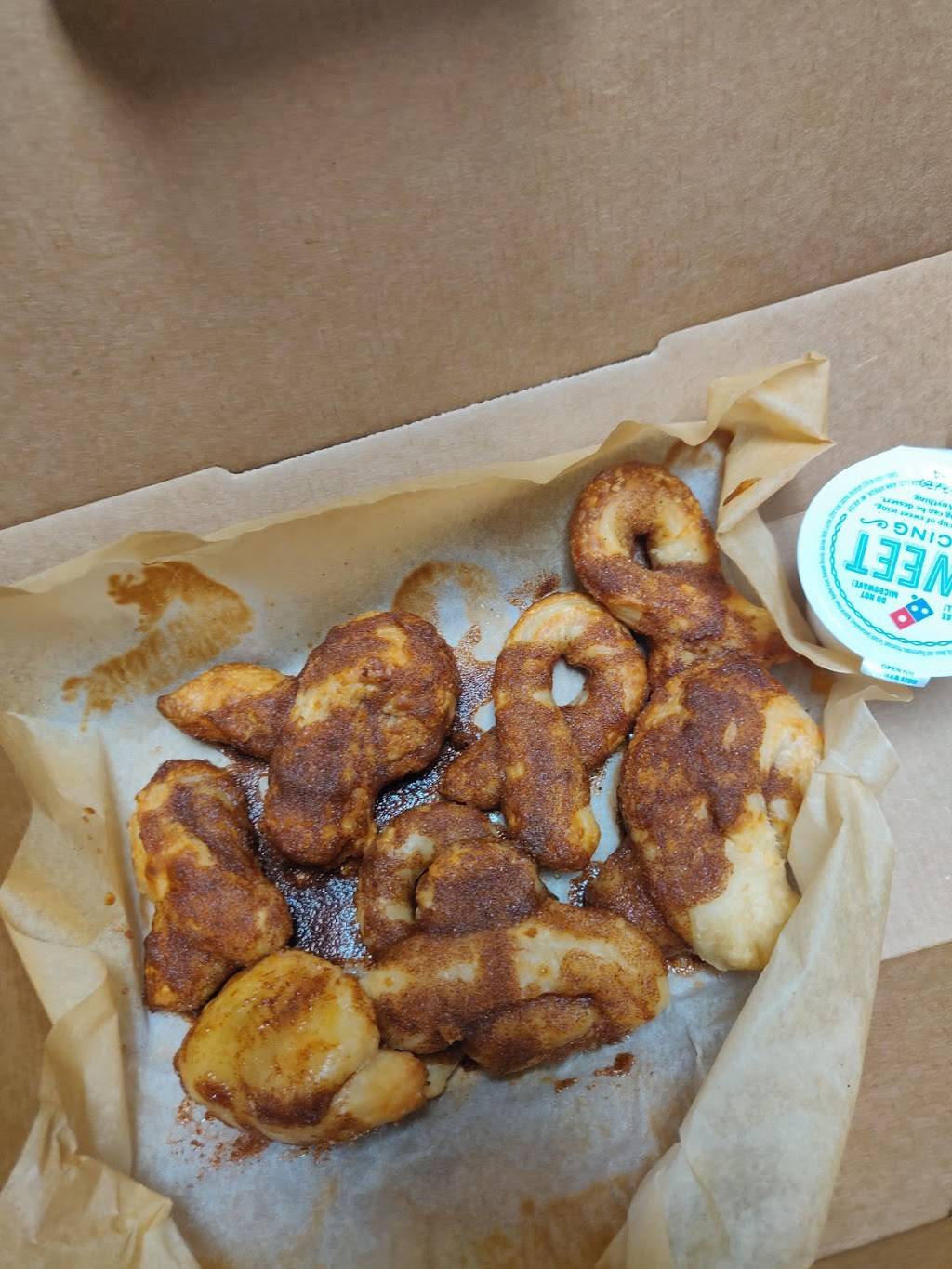 Dominos Pizza | meal delivery | 5842 Goodman Rd, Horn Lake, MS 38637, USA | 6627812781 OR +1 662-781-2781