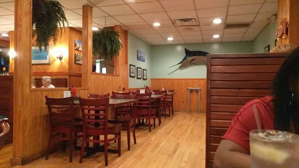 BARNACLE BILLS SEAFOOD HOUSE | restaurant | Holiday Inn St. Augustine - Historic, 1302 N Ponce De Leon Blvd, St. Augustine, FL 32084, USA | 9044942100 OR +1 904-494-2100