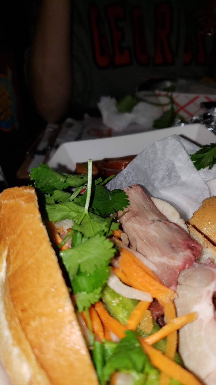 Truck & Tap Alpharetta | restaurant | 30 Milton Ave, Alpharetta, GA 30009, USA | 7706802760 OR +1 770-680-2760