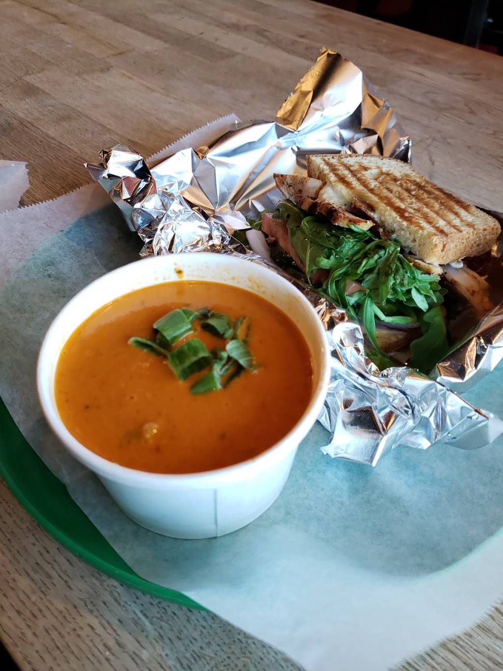 The Vin Bin Southboro | meal takeaway | 154 Turnpike Rd, Southborough, MA 01772, USA | 5084858884 OR +1 508-485-8884