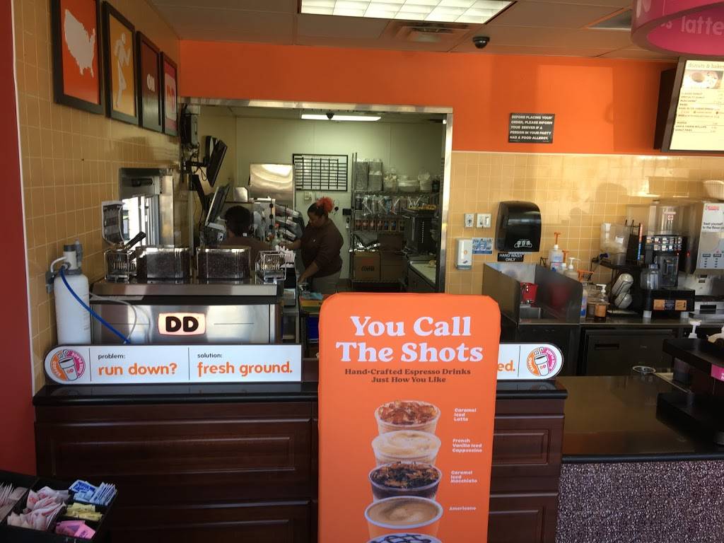 Dunkin | bakery | 12075 Collegiate Way, Orlando, FL 32817, USA | 4072827147 OR +1 407-282-7147