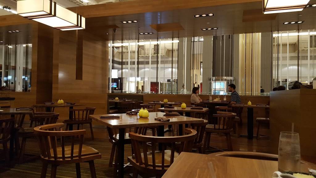 Sway | restaurant | 265 Peachtree St, Atlanta, GA 30303, USA | 4044606480 OR +1 404-460-6480