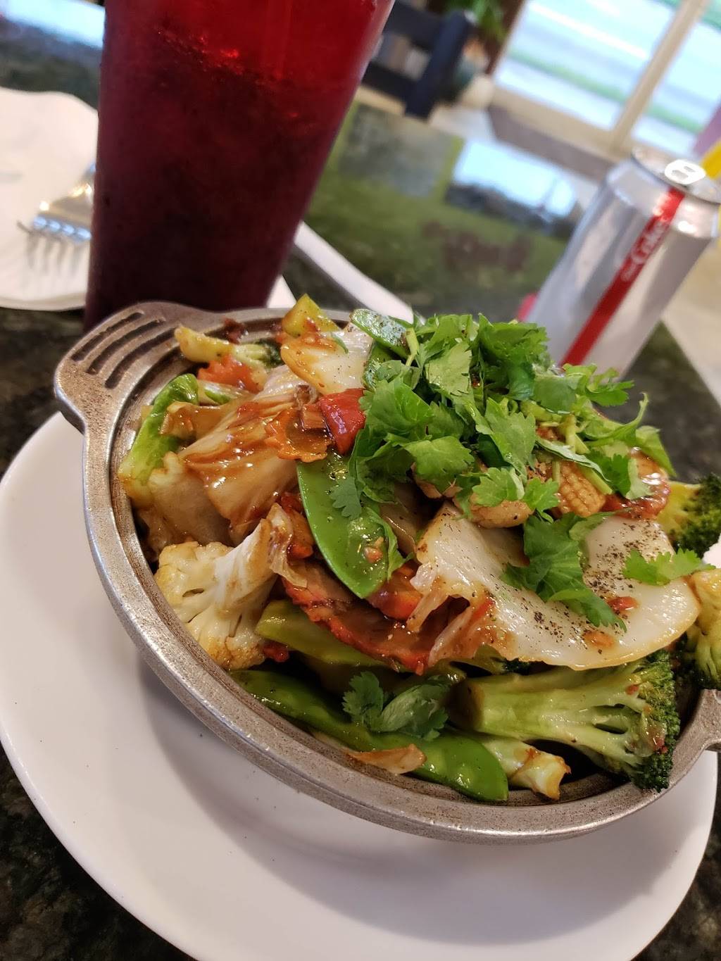 Long Phung Cafe | restaurant | 5864 Park Blvd N, Pinellas Park, FL 33781, USA | 7278009980 OR +1 727-800-9980