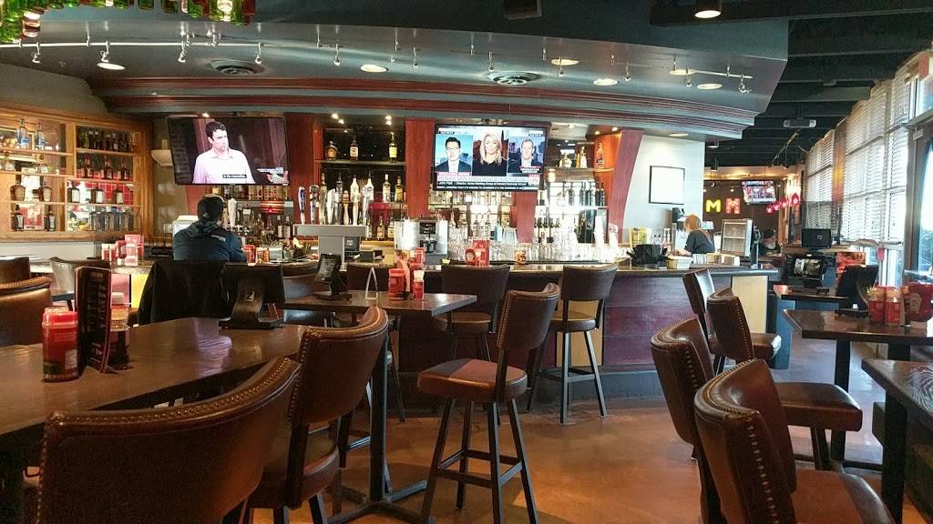 Red Robin Gourmet Burgers and Brews | restaurant | 35858 Detroit Rd, Avon, OH 44011, USA | 4409370260 OR +1 440-937-0260