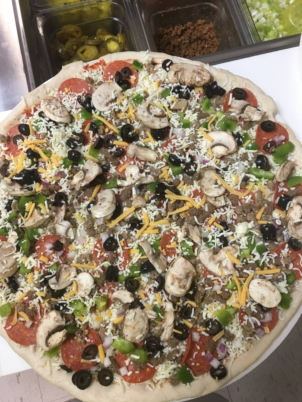 Midway Pizza | restaurant | 961 US-79, Dover, TN 37058, USA | 9314729092 OR +1 931-472-9092