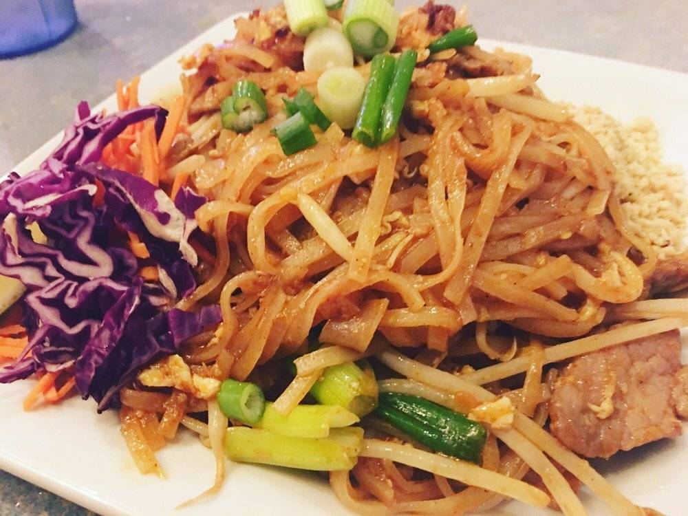 Torung Restaurant | restaurant | 5657 Hollywood Blvd, Los Angeles, CA 90028, USA | 3234642750 OR +1 323-464-2750