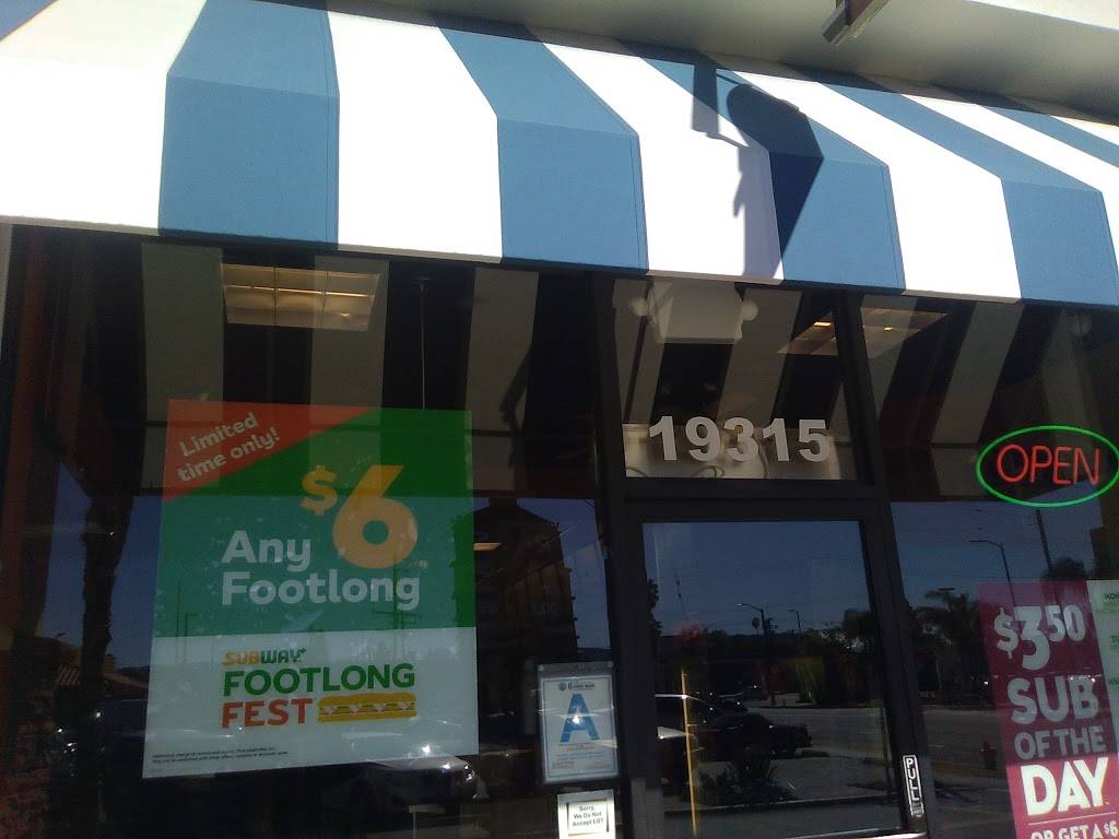 Subway Restaurants | restaurant | 19315 Victory Blvd, Reseda, CA 91335, USA | 8183422377 OR +1 818-342-2377