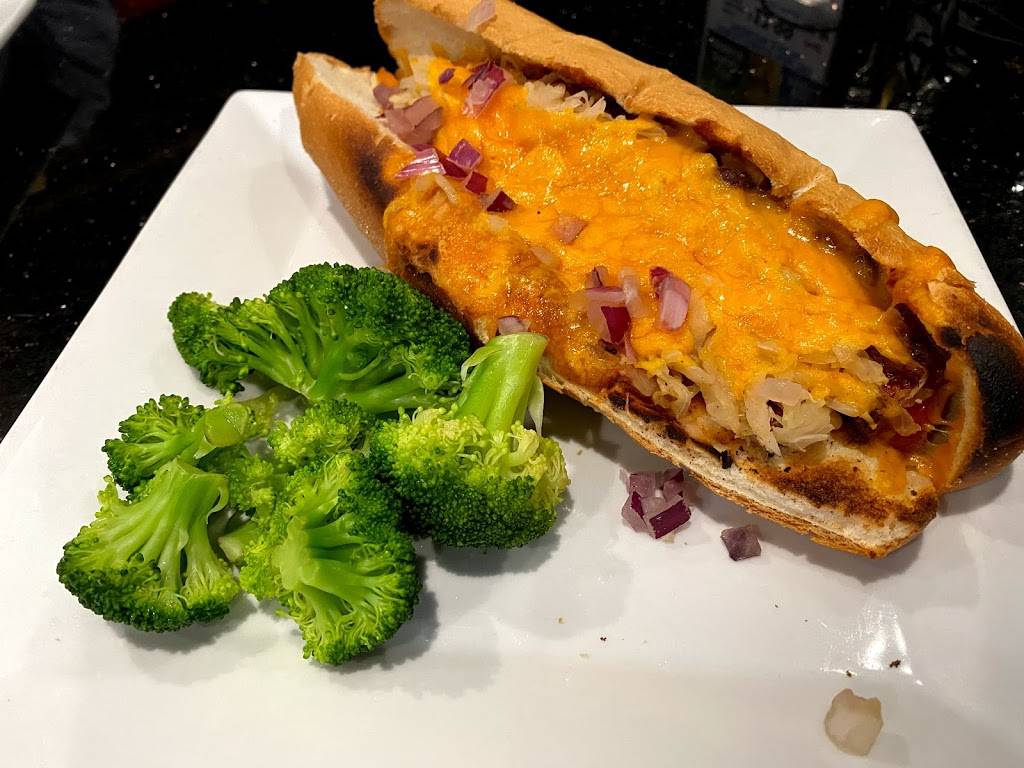 Whiskey Wings St.Pete | restaurant | 10400 Roosevelt Blvd N, St. Petersburg, FL 33716, USA | 7279143863 OR +1 727-914-3863