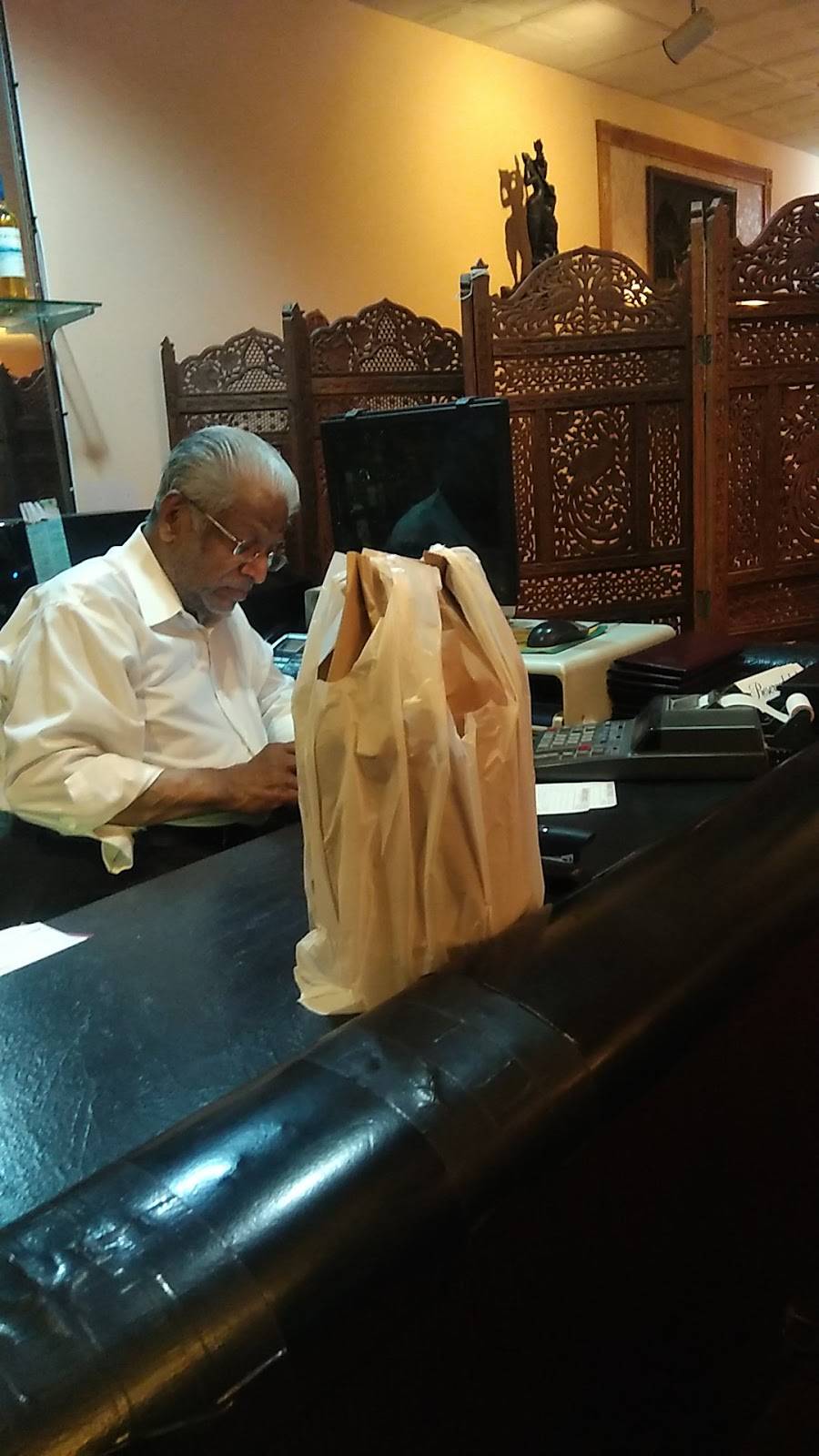 Priya | restaurant | 36 Lafayette Ave, Suffern, NY 10901, USA | 8453575700 OR +1 845-357-5700