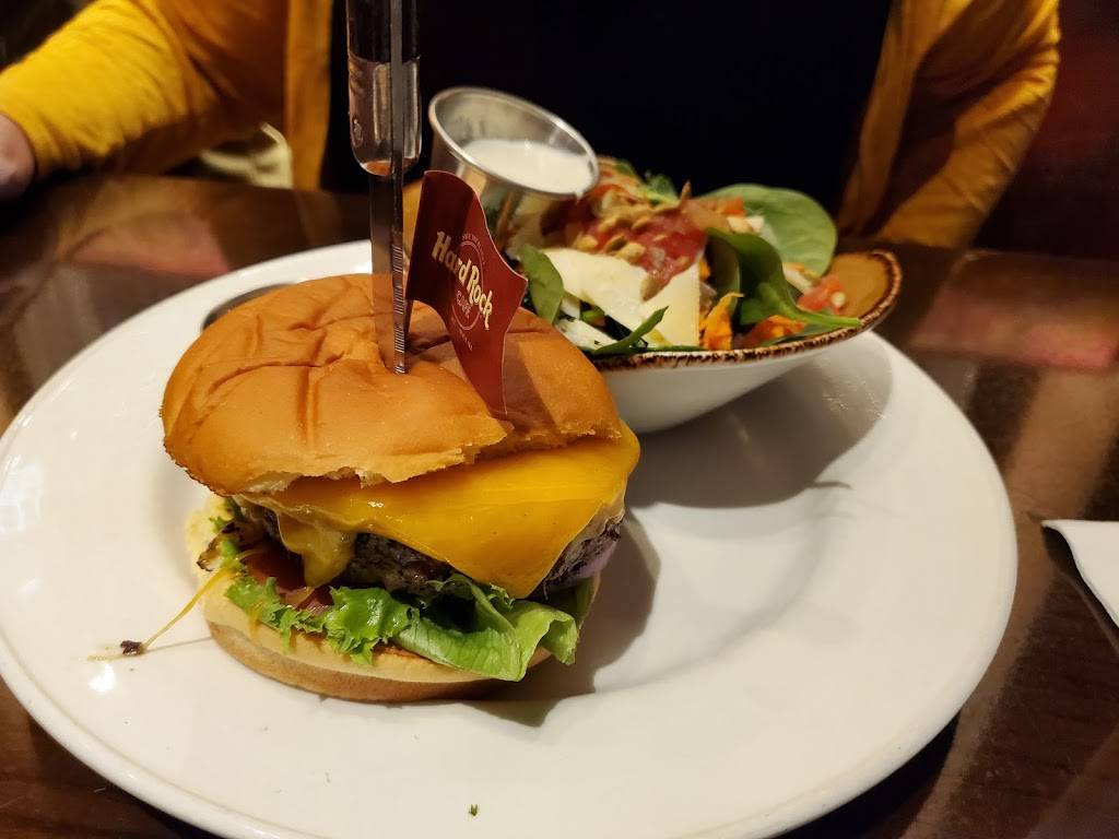 Hard Rock Cafe | restaurant | 5115 Center Ct, Bloomington, MN 55425, USA | 9528537000 OR +1 952-853-7000