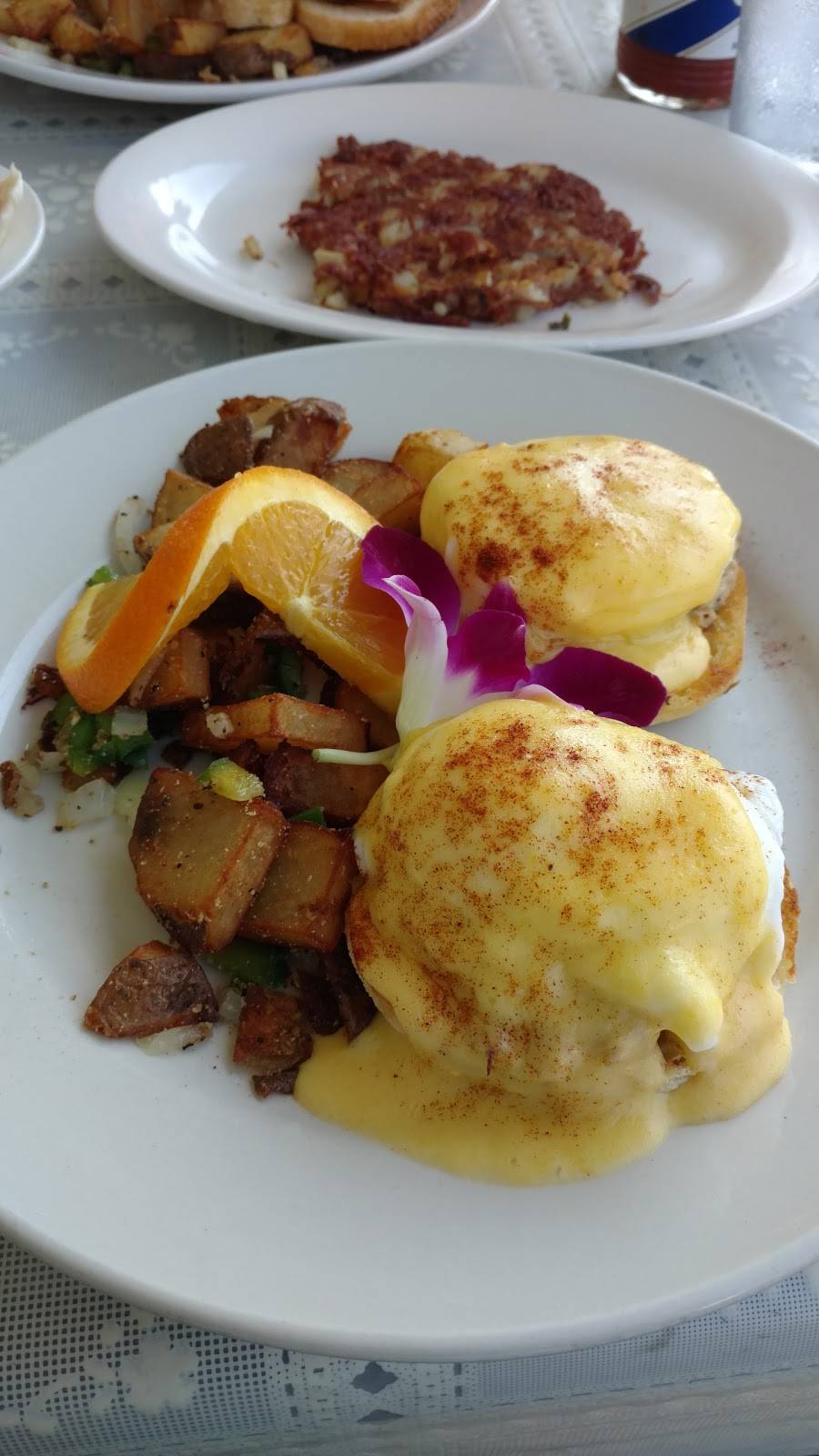 Lisas Cafe | restaurant | 13331 Gulf Blvd, Madeira Beach, FL 33708, USA | 7273942833 OR +1 727-394-2833