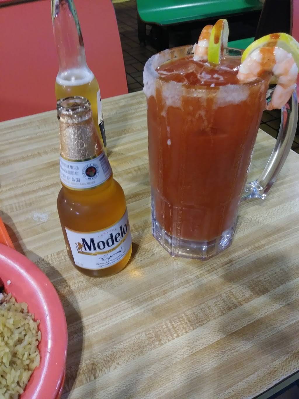 El Pollo Dorado | restaurant | 701 E Alisal St, Salinas, CA 93905, USA | 8314245444 OR +1 831-424-5444