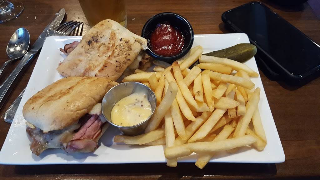 The Classic Cup Cafe | cafe | 301 W 47th St, Kansas City, MO 64112, USA | 8167531840 OR +1 816-753-1840