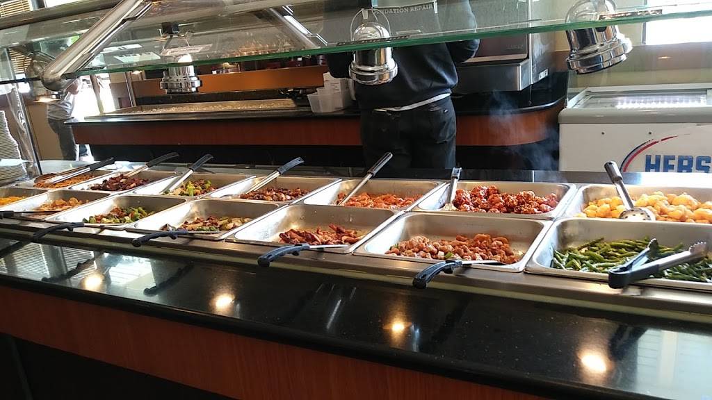 Hot Wok | restaurant | 31575 LA-16 Ste G, Denham Springs, LA 70726, USA | 2256678831 OR +1 225-667-8831