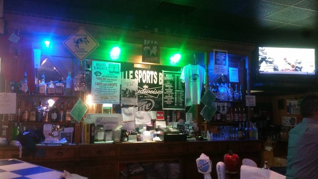 Bakerville Sports Bar & Grill | restaurant | 10631 Co Rd B, Marshfield, WI 54449, USA | 7156763768 OR +1 715-676-3768