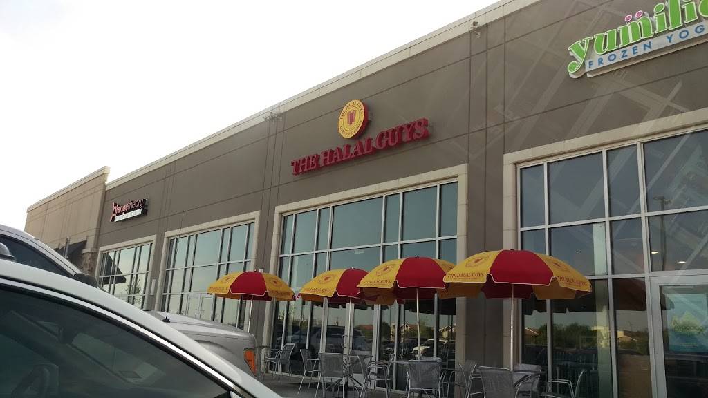 The Halal Guys | restaurant | 1805 N Collins St #121, Arlington, TX 76011, USA | 8175836003 OR +1 817-583-6003