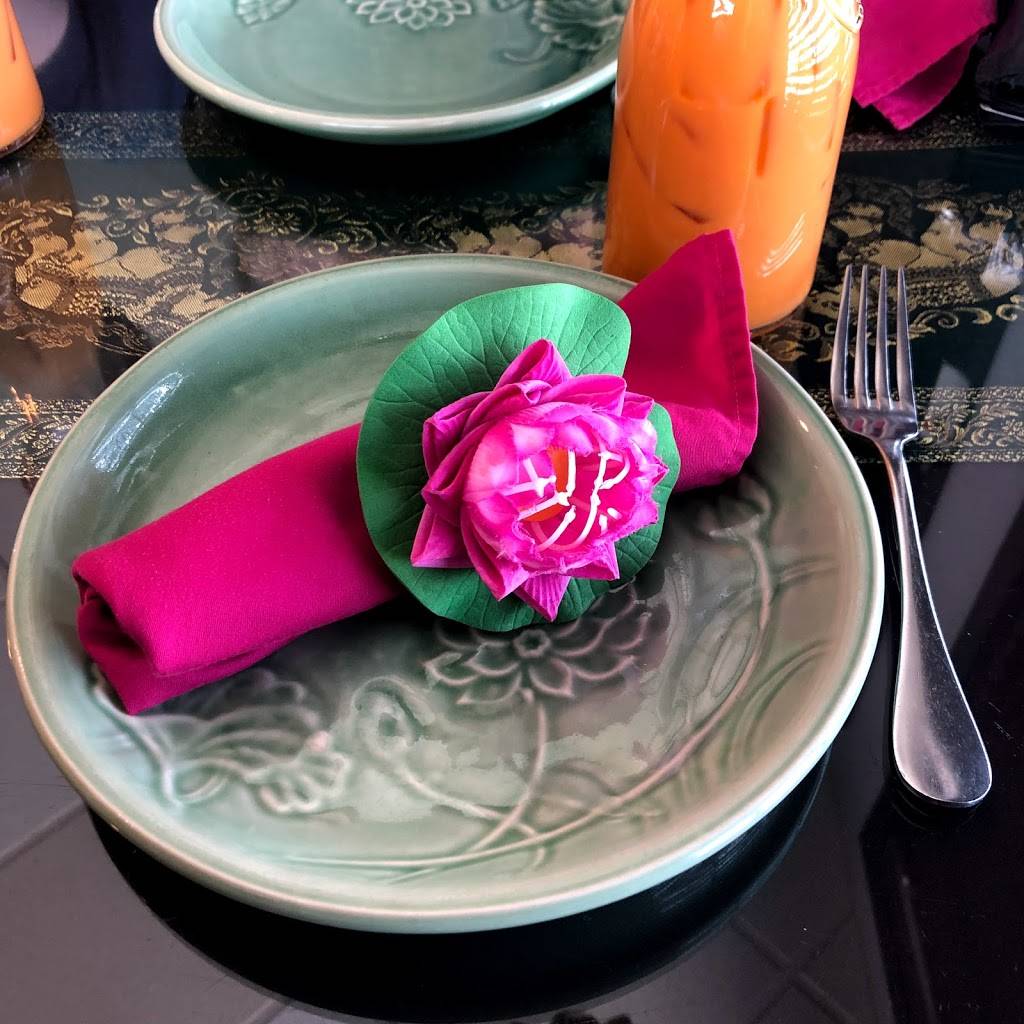 Bua Traditional Thai Cuisine | restaurant | 950 S Abilene St, Aurora, CO 80012, USA | 7202629923 OR +1 720-262-9923