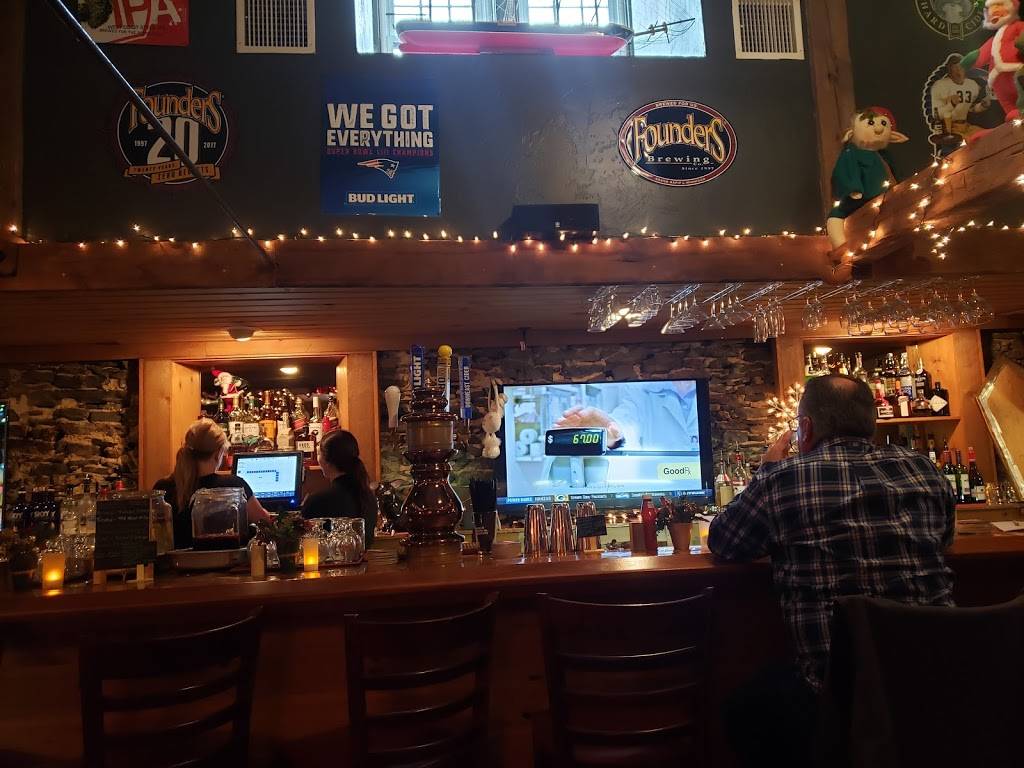 Stonewall Tavern &Grille | restaurant | 538 Main St, Fiskdale, MA 01518, USA | 7743041188 OR +1 774-304-1188