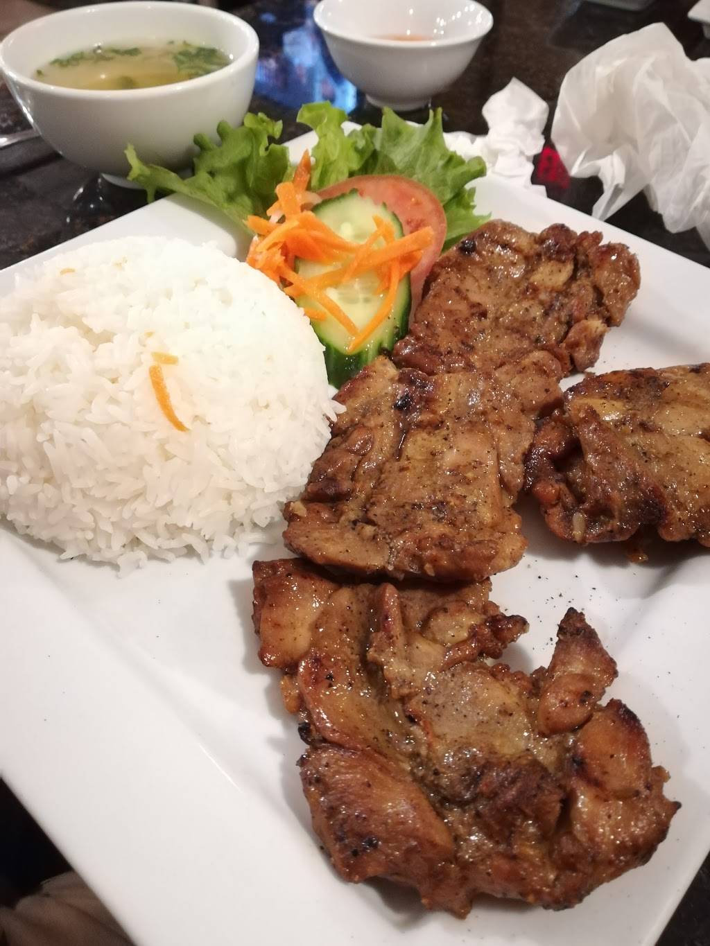 Com Pho Asia 3 | restaurant | 31 Commerce Park Dr, Barrie, ON L4N 8X1, Canada | 7057265190 OR +1 705-726-5190