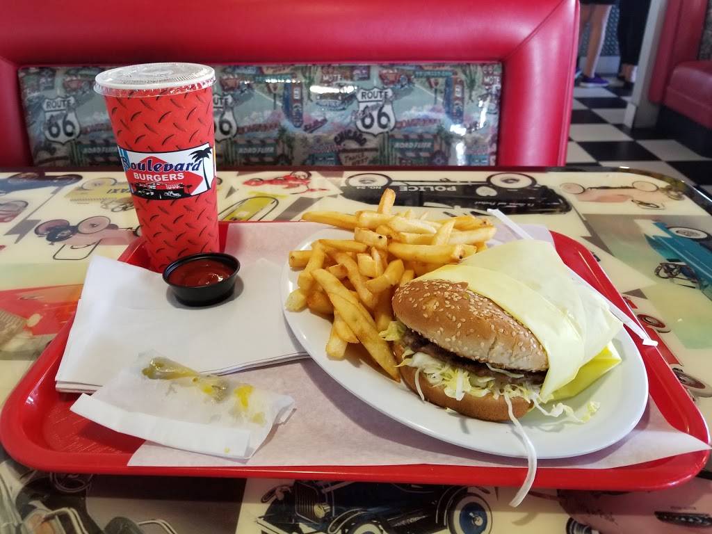 Boulevard Burgers | restaurant | 4401 Florence Ave, Bell, CA 90201, USA | 3237738375 OR +1 323-773-8375