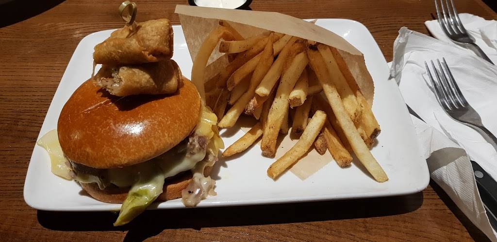 TGI Fridays | restaurant | 880 Kidder St, Wilkes-Barre, PA 18702, USA | 5708239923 OR +1 570-823-9923