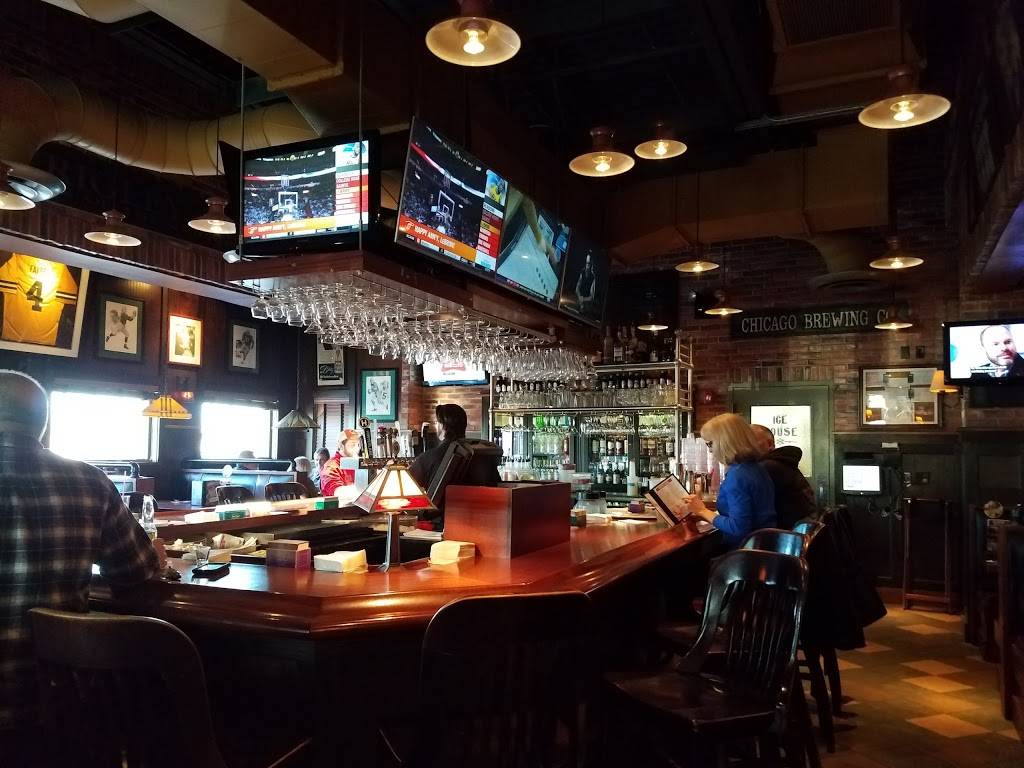 Uno Chicago Grill | restaurant | W3254 Van Roy Rd, Appleton, WI 54915, USA | 9207312111 OR +1 920-731-2111