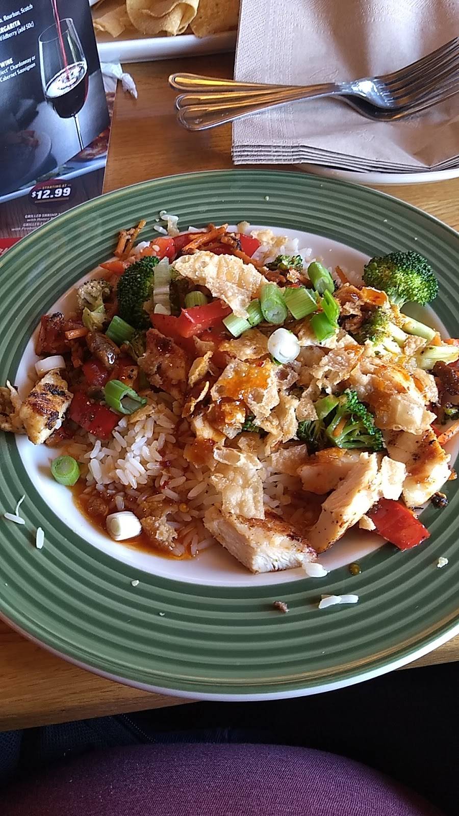 Applebees Grill + Bar | restaurant | 300 Skywatch Dr, Danville, KY 40422, USA | 8599367400 OR +1 859-936-7400