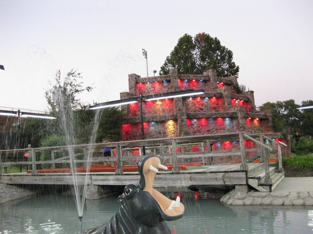 Putt-Putt Golf & Games | meal takeaway | 164 West End Ave, Knoxville, TN 37934, USA | 8656755558 OR +1 865-675-5558