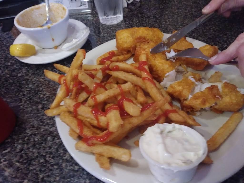 Village Grill Café & Family Restaurant | restaurant | 841 E Eleven Mile Rd, Royal Oak, MI 48067, USA | 2485658565 OR +1 248-565-8565