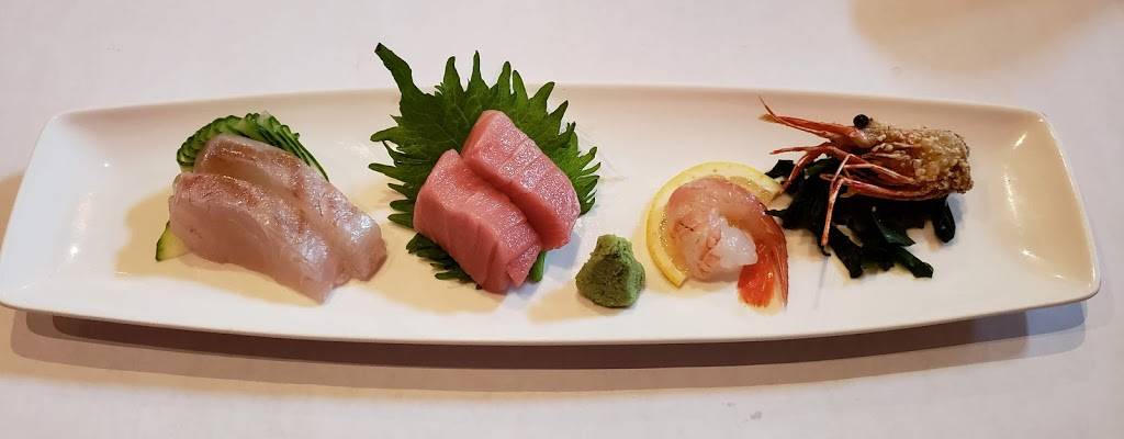 Shinobu Restaurant | restaurant | 3403 Yonge St, North York, ON M4N 2M8, Canada | 4168300741 OR +1 416-830-0741