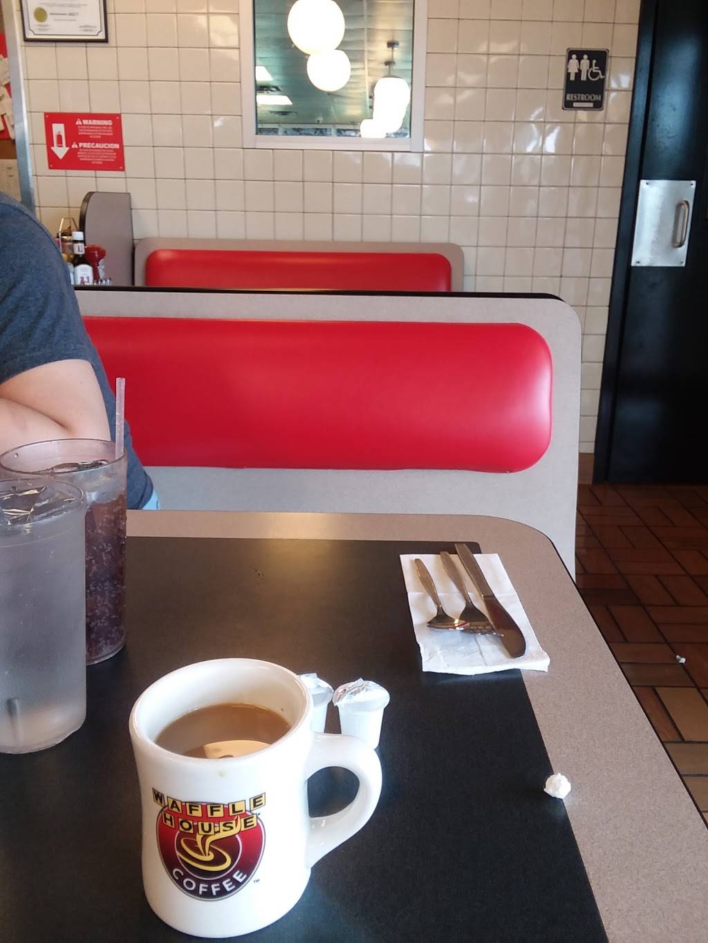 Waffle House | meal takeaway | 9001 Airline Dr, Metairie, LA 70003, USA | 5044695534 OR +1 504-469-5534