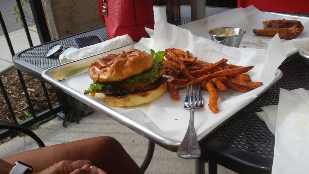 The Wicked Grille | restaurant | 219 N Franklin St, Port Washington, WI 53074, USA | 2622354808 OR +1 262-235-4808